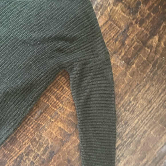 Forever 21 Knit Sweater - Picture 4 of 8